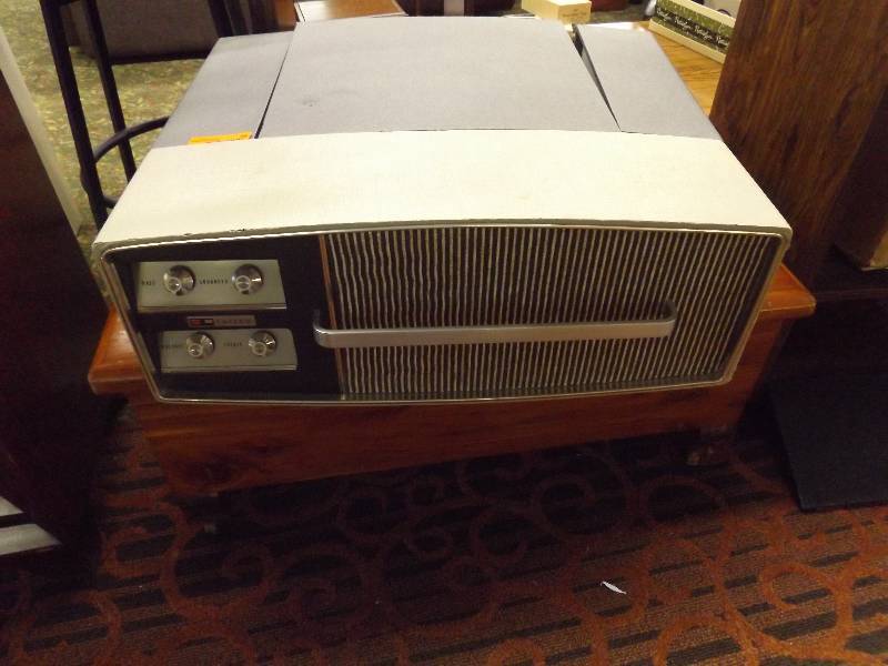 Vintage Philco Portable Stereo