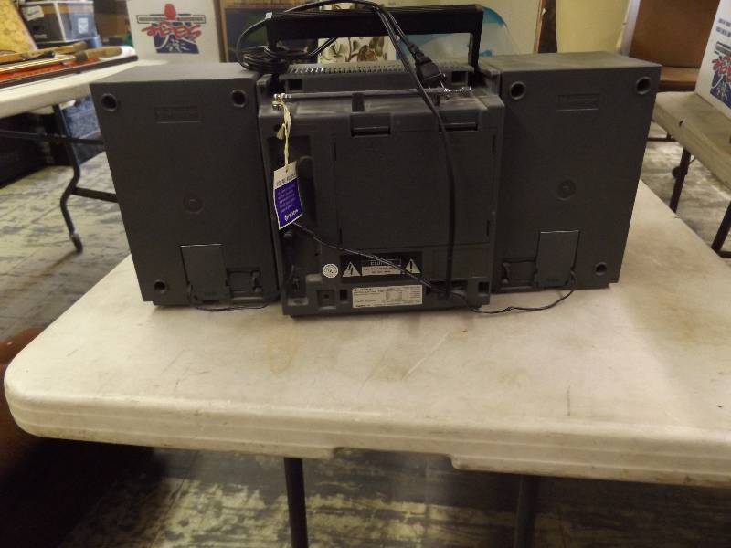 Hitachi Portable Stereo