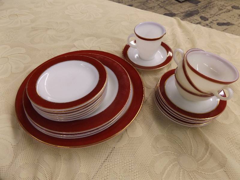 Pyrex Dinnerware Pieces