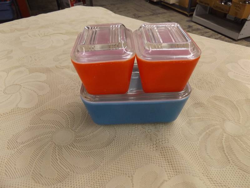 Pyrex Loaf Pans with Covers