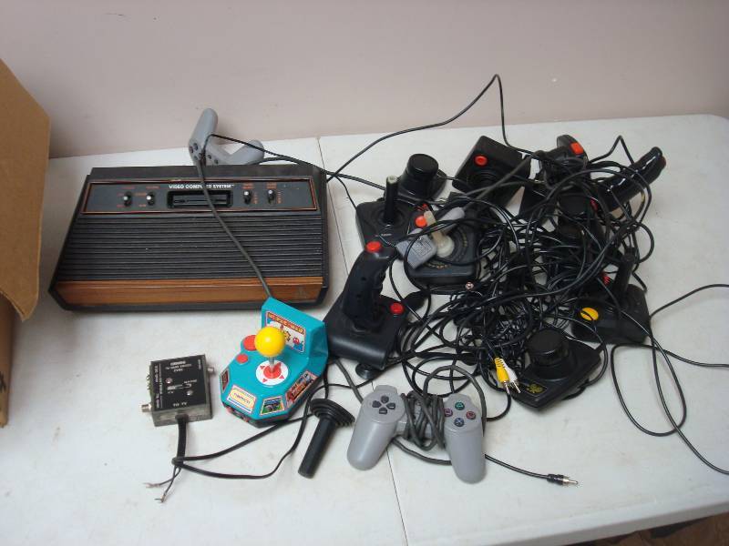 Lot Of Video Game Items, UNTESTED, Atari Cons...