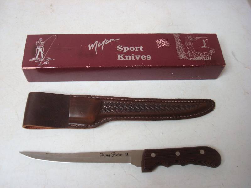 Maxam King Fisher Sport Knife, Wood Handle, L...