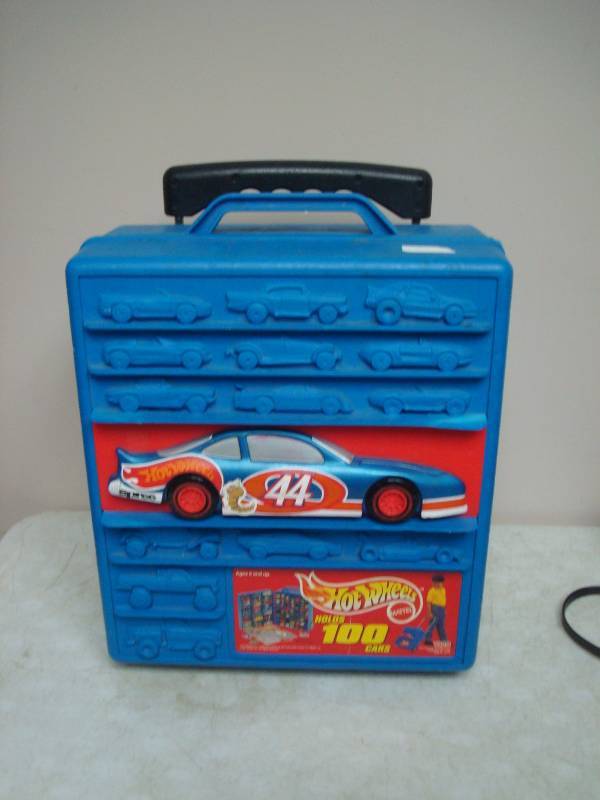 Hot Wheels 100 Car Rolling Case...