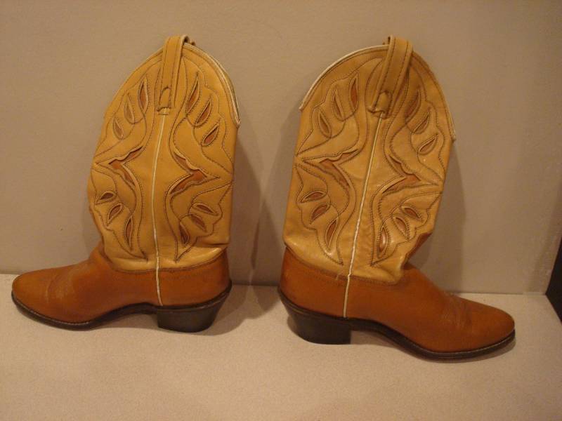 Pair Of Womens Cowboy Boots -&nbspMeasureme...