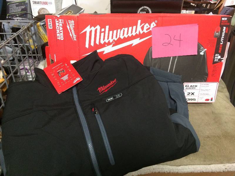 lot 24 image: M12 2X Large Black Cordless Lithium-Ion Heated Jacket New (battery and Charger NOT included)
