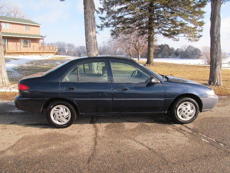2002 Ford Escort SE