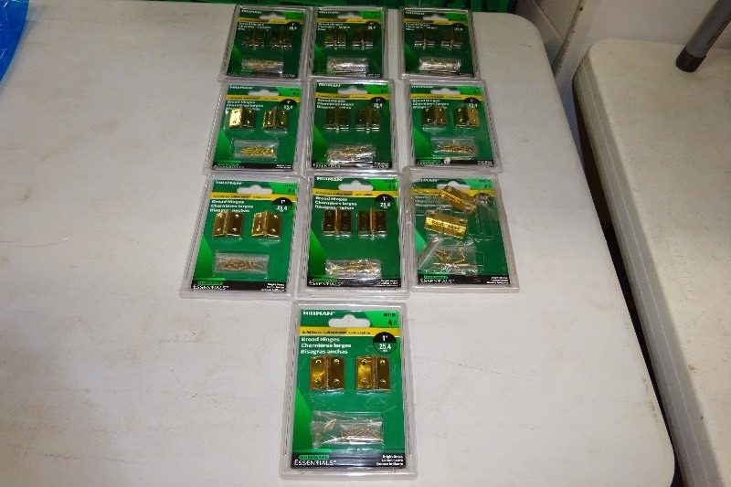 lot 76 image: 6 Door Chain