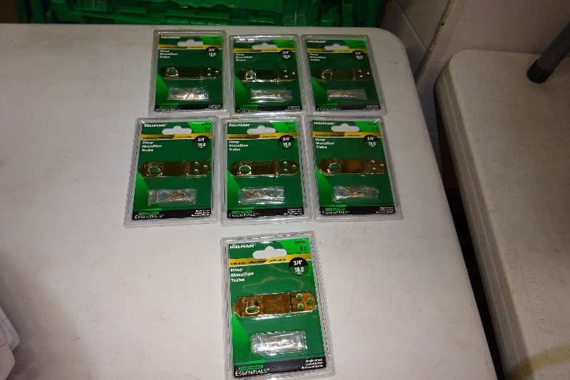 lot 84 image: 7 - 34 Hasp