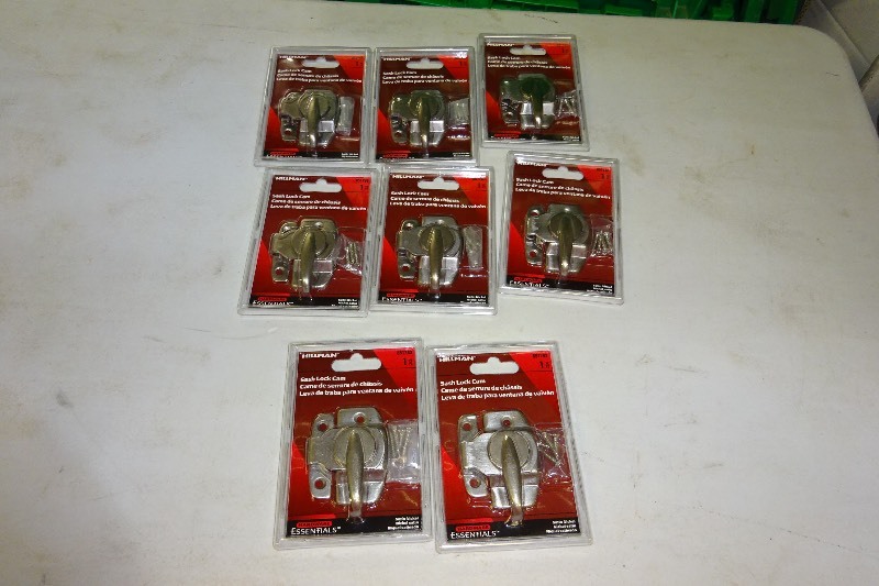 lot 104 image: 8 sash lock cam