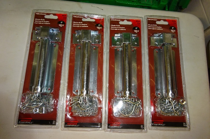 lot 118 image: 4 - 6 Chain bolts