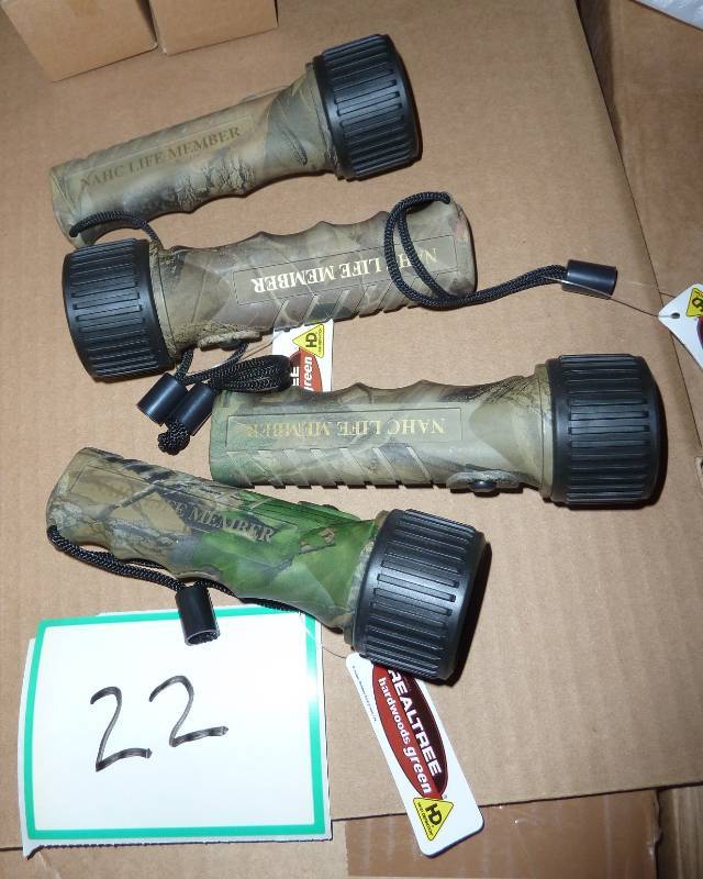 Four 7-led camo flashlights - new...