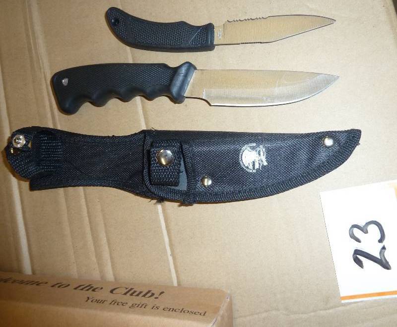 Hunting knife set with 2 knives and...