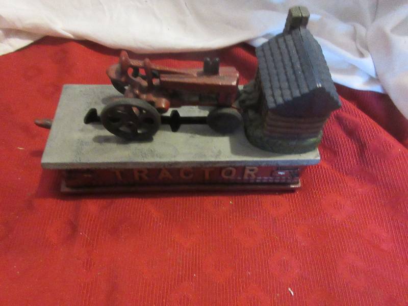 VINTAGE CAST IRON TRACTOR COIN BANK