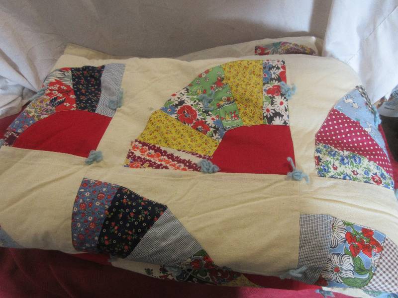 FULL SIZE HAND SEWN QUILT