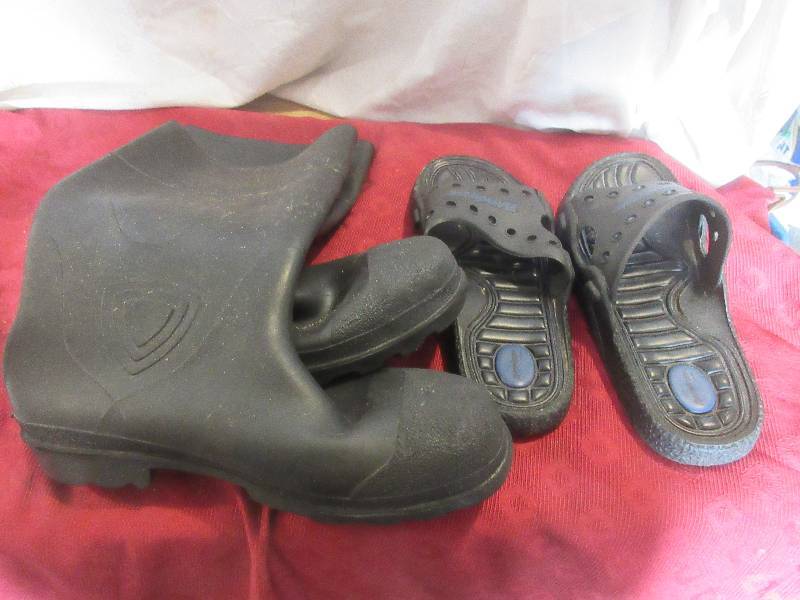 RUBBER BOOTS AND FLIP FLOPS