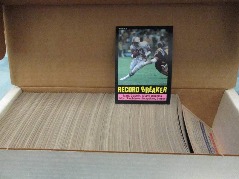 Topps Football 985 #1- #396 appear...