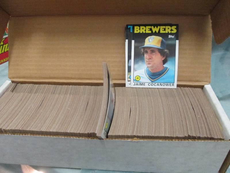 Topps Baseball 1986 appears almost ...