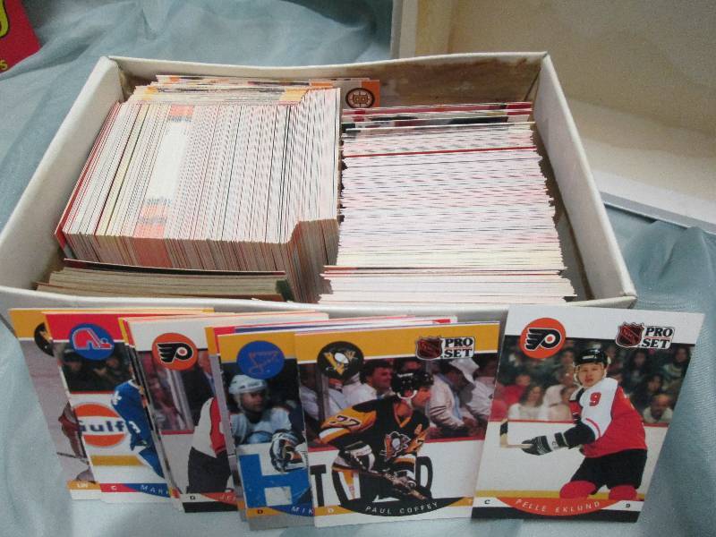 Topps ProSet Hockey 1990 over 200 c...