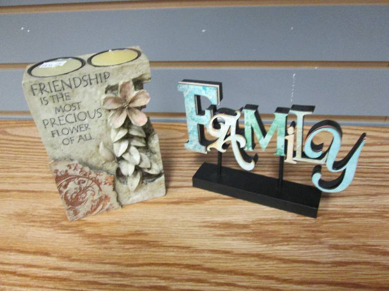 2 decor pieces Friendship tealig...