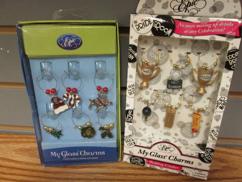 2 pk wine glass charms Christmas ...
