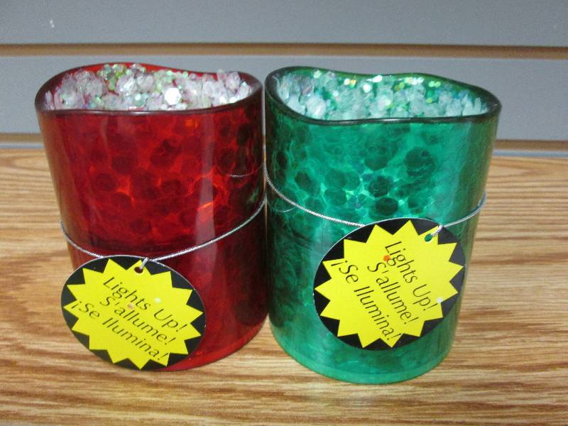 Lot of 2  Greenred 4 inch LED can...