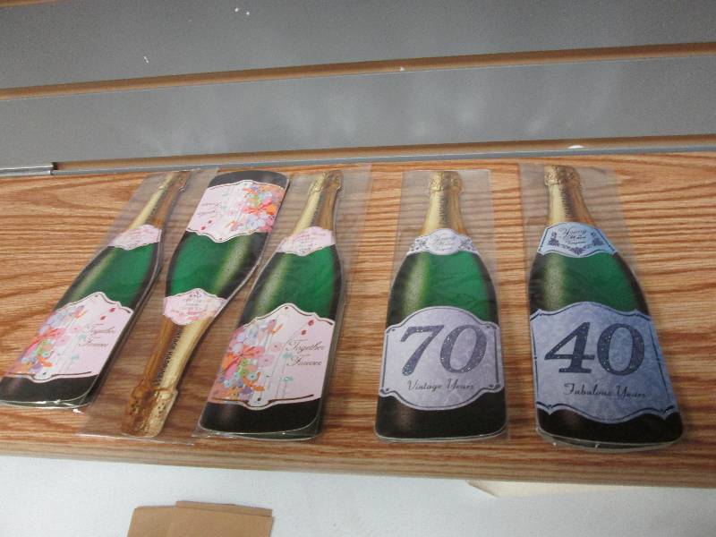 Lot of 5 Champagne wishes greeting ...
