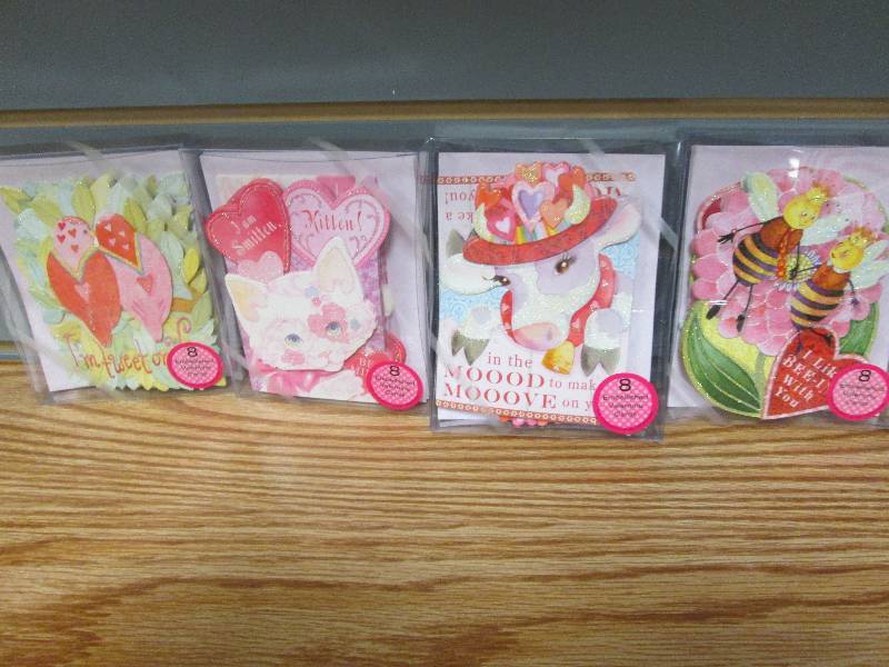 Lot of 4 assorted embellished Valen...