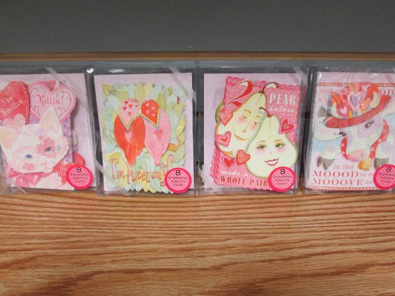 Lot of 4 assorted embellished Valen...