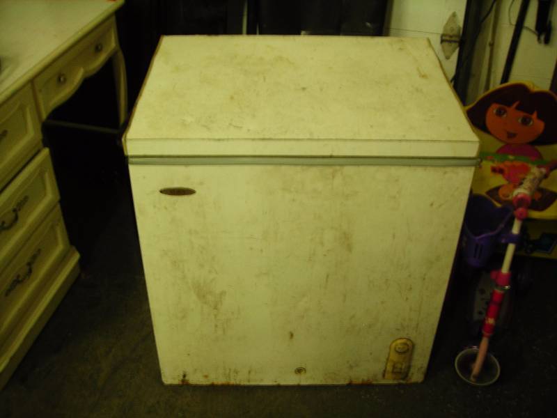 Haier Chest Freezer (22x29-12x32 Tall)