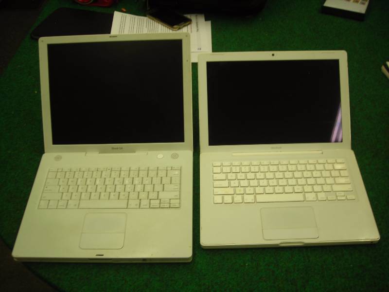 Apple Mac-Book, Apple I-Book G4  (No Power Cords)