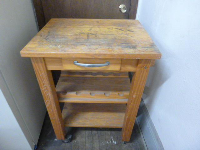 lot 38 image: Kitchen Cart
