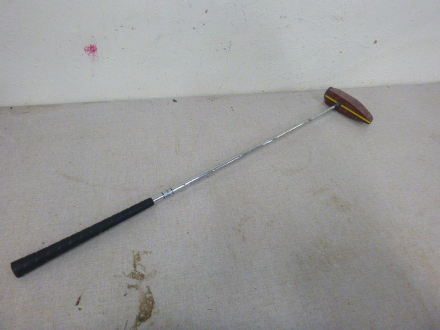 lot 40 image: New Design Putter