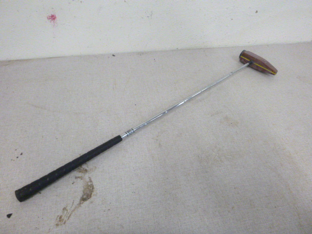 lot 41 image: New Design Putter