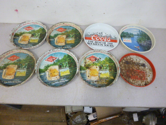 lot 70 image: 8 Metal Serving Trays