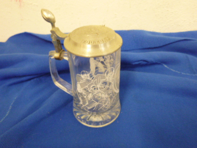 lot 125 image: NFL Beer Stein