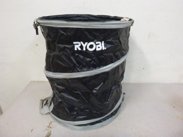lot 155 image: Ryobi Collapsible Trash Can