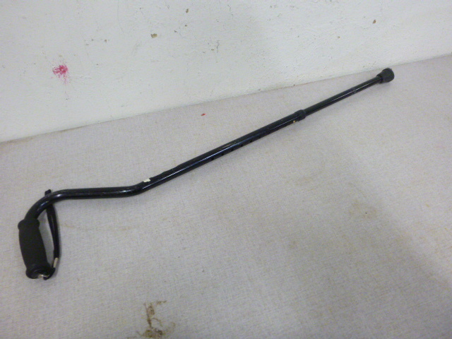 lot 164 image: Adjustable Aluminum Cane