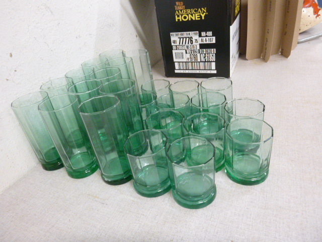 lot 169 image: High and Low Ball Glass Set