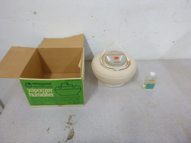 lot 174 image: Hankscraft Vaporizer Humidifier