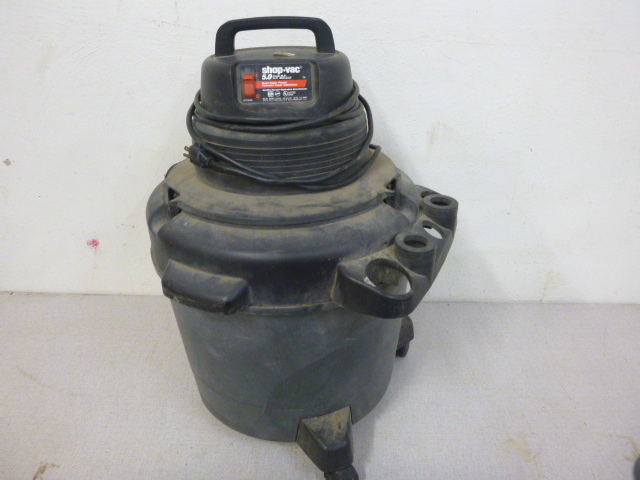 lot 192 image: Shop Vac WetDry Vacuum