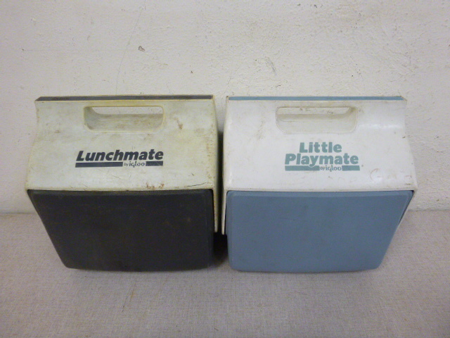 lot 211 image: 2 Little Playmate Coolers