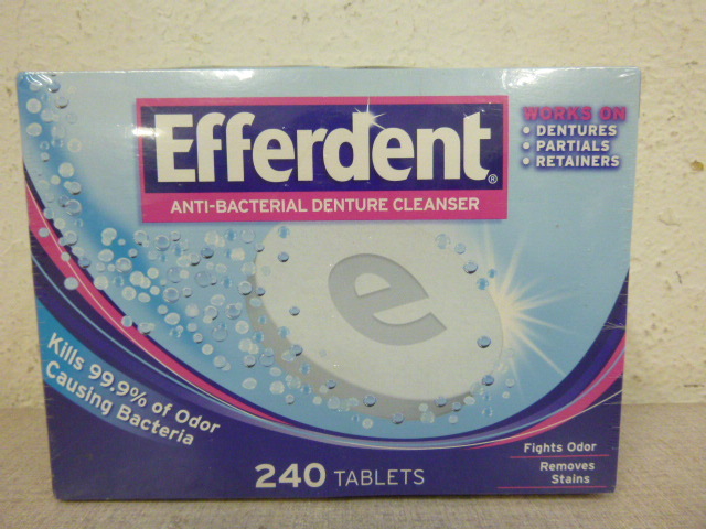 lot 248 image: Efferdent Anti-Bacterial Denture Cleanser