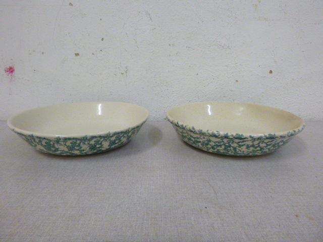 lot 312 image: 2 Serving Bowls