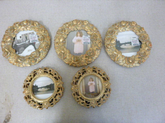 lot 317 image: 5 Round Picture Frames