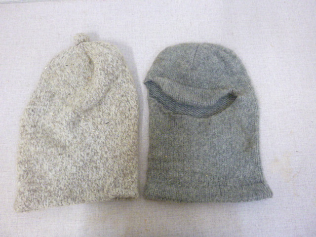 lot 326 image: 2 Heavy Stocking Caps