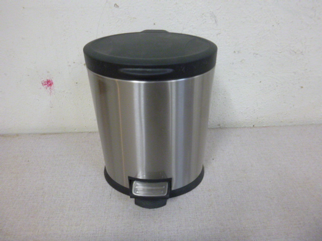 lot 339 image: Small Stainless Steel Trash Can