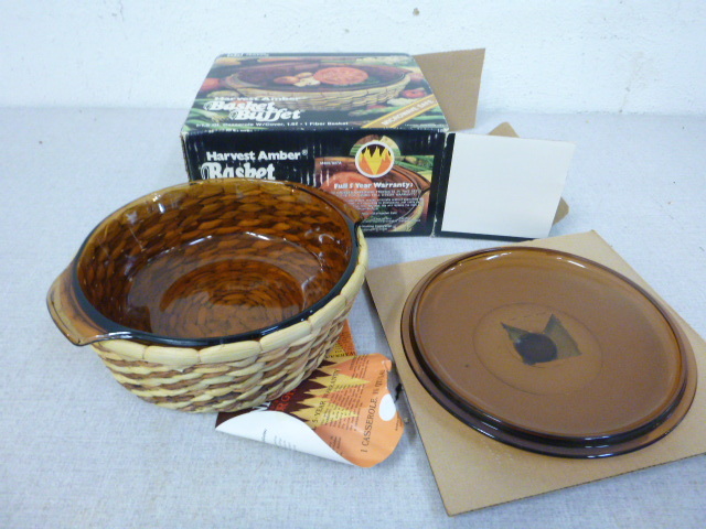 lot 361 image: Anchor Hocking Harvest Amber Basket Buffet