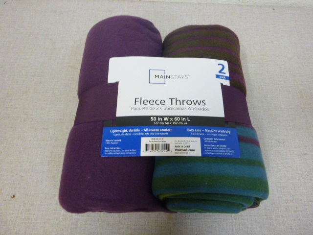lot 373 image: Mainstays 2 Pack Fleece Throws