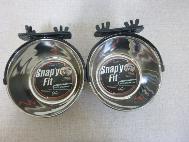 lot 381 image: 2 Snapy Fit Pet Water and Feed Bowls