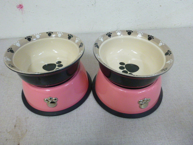 lot 389 image: 2 Dog  Bowls